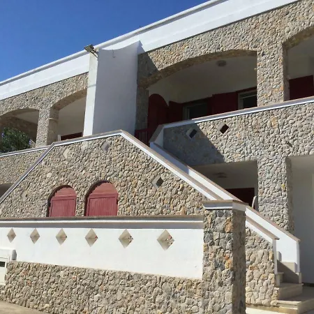 Muntiranni Apartment *